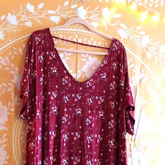 24/7 Maurice's Red Floral Circle Hem Maxi Dress Size 3XL - Picture 2 of 5